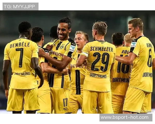 德甲激战：皇马逆转多特蒙德全场沸腾赛后点评引发热议